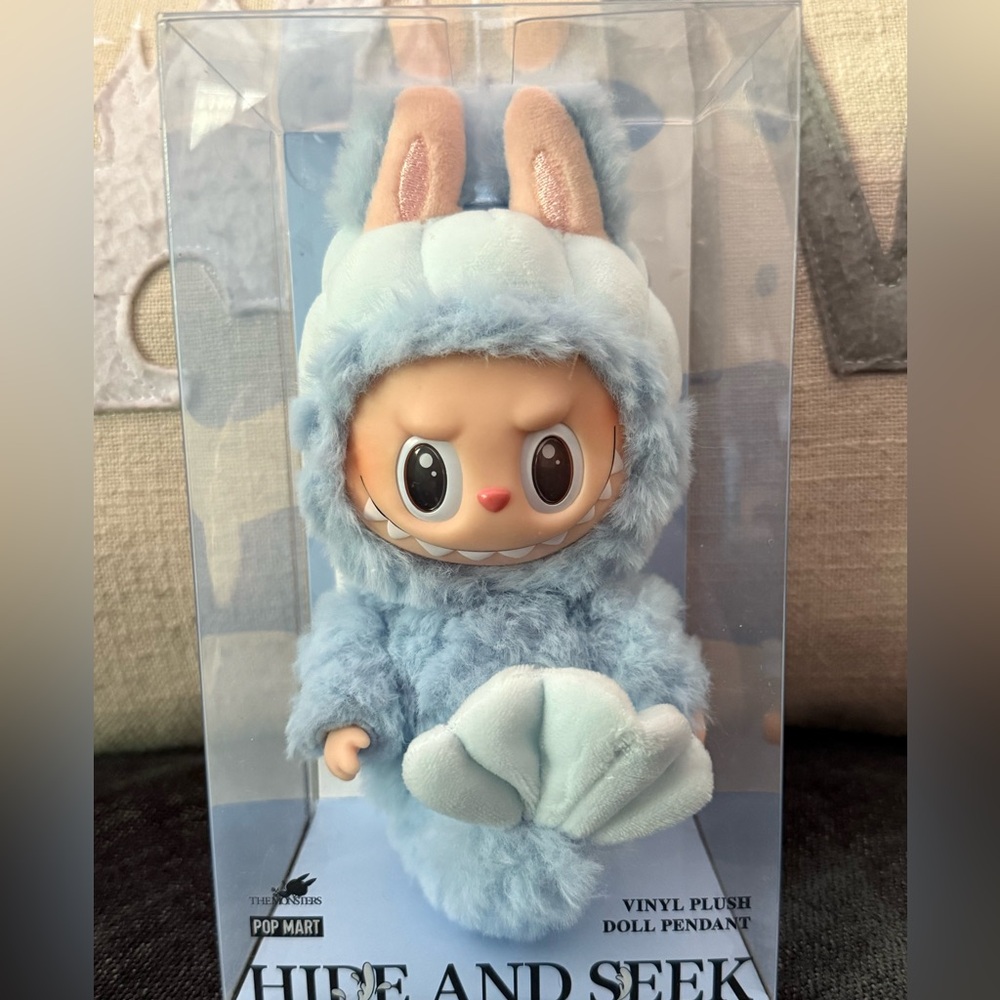 Pop Mart Hide and Seek Vinyl Plush Doll Pendant